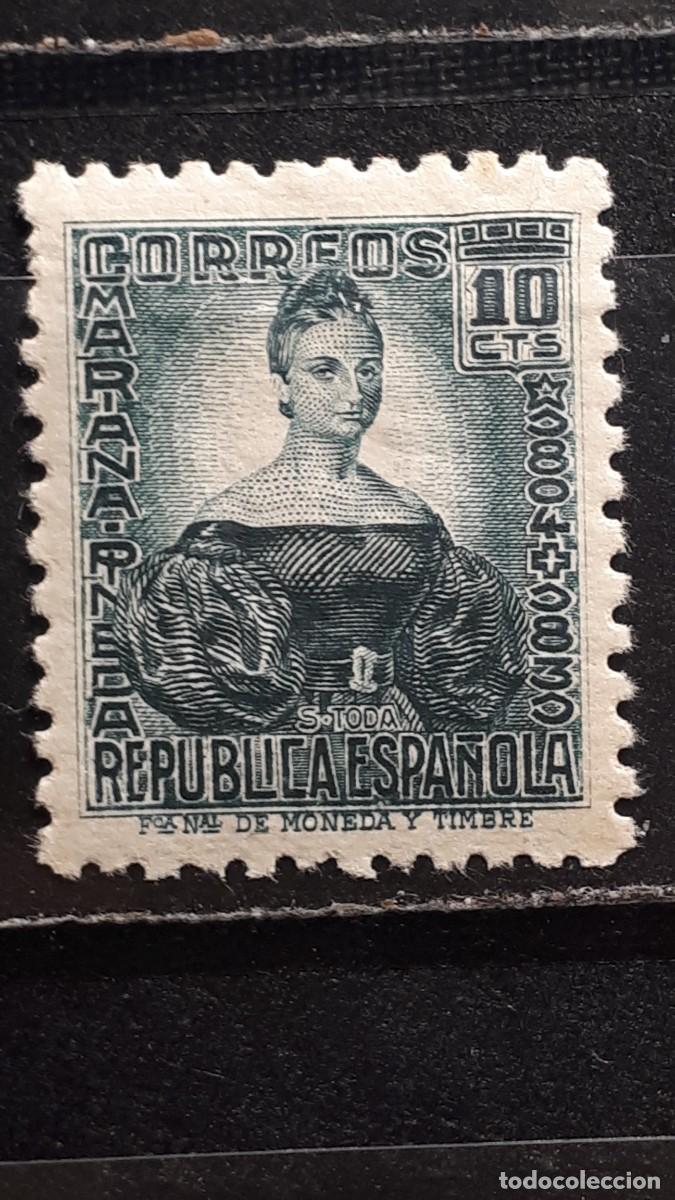 Sellos: ESPA&Ntilde;A . A&ntilde;o 1936 *. EDIFIL 732 bien CENTRADO