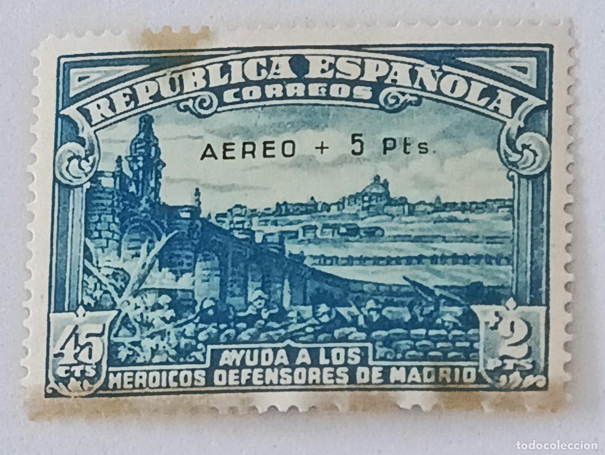 Sellos: Sello Espa&ntilde;a 1938, Edifil 759 defensa de Madrid, Marquillado Riog, no es &oacute;xido, est&aacute; manchado.