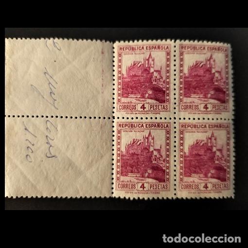 Sellos: Edifil 674 MNH SIN FIJASELLOS Bloque de 4 Personajes y Monumentos sellos de Espa&ntilde;a a&ntilde;o 1932