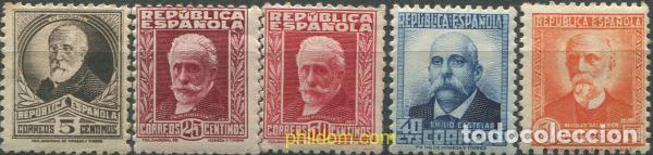 Stamps: 686146 HINGED ESPA&Ntilde;A 1931 PERSONAJES