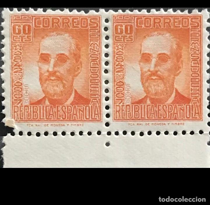 Briefmarken: BLOQUE DE 2 Edifil 740 SIN FIJASELLOS MNH Espa&ntilde;a 1936 Cifras y Personajes nuevos los de la imagen