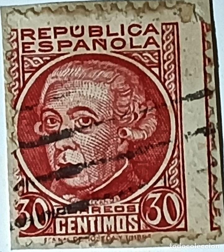 Sellos: SELLO REP&Uacute;BLICA ESPA&Ntilde;OLA &rdquo;PERSONAJES&rdquo; 30 C&Eacute;NTIMOS CARM&Iacute;N &mdash; JOVELLANOS (1935)