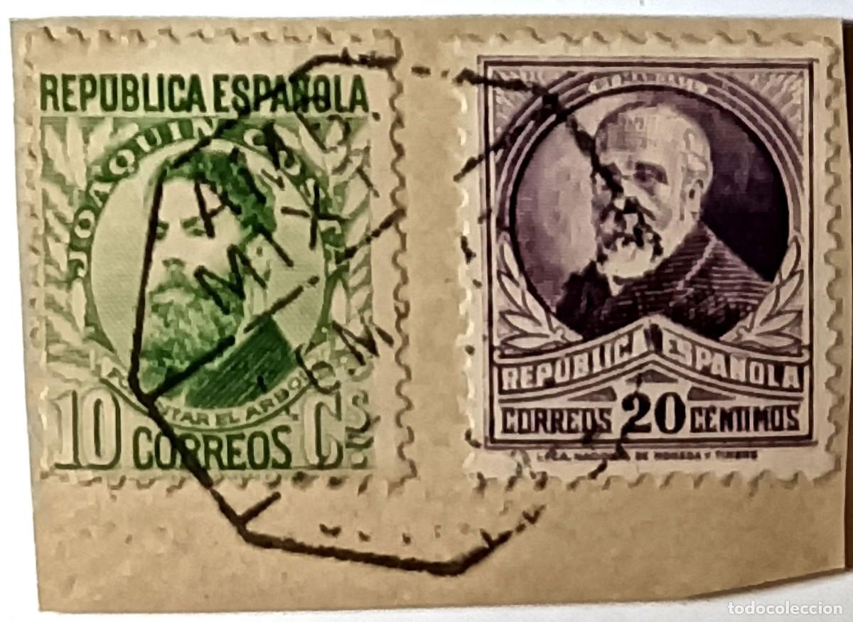 Sellos: PAREJA DE SELLOS REP&Uacute;BLICA ESPA&Ntilde;OLA - JOAQU&Iacute;N COSTA 10 CTS Y FRANCISCO PI Y MARGALL 20 CTS 1932-1938