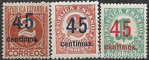 Sellos: Rep&uacute;blica Espa&ntilde;ola 1938 Cifras habilitados, EDIFIL n&ordm; 742 a 744 * *