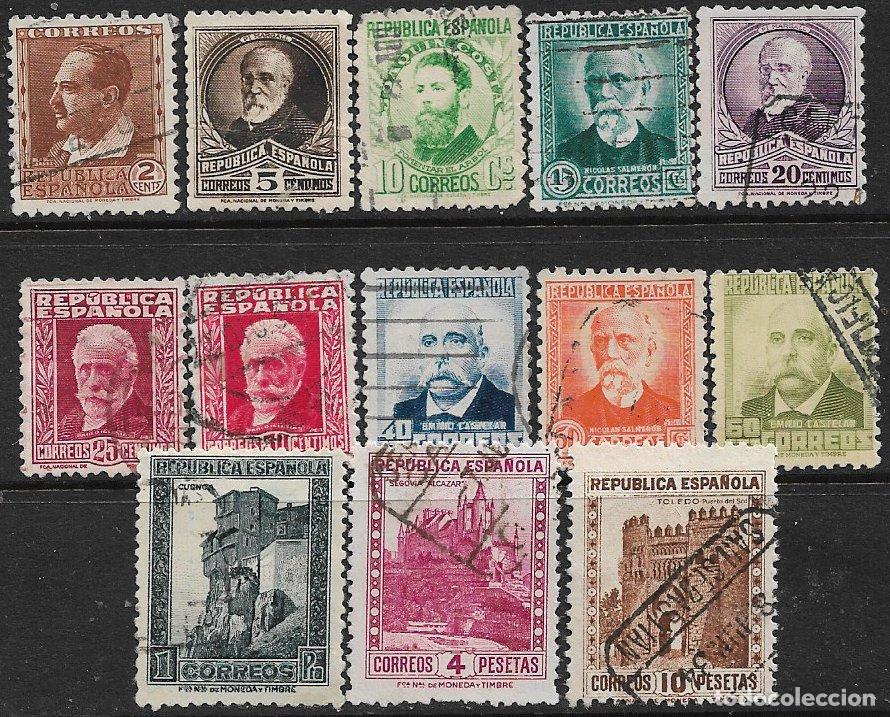 Sellos: Rep&uacute;blica Espa&ntilde;ola 1932 Personajes y Monumentos, EDIFIL n&ordm; 662 a 675 (o) completa