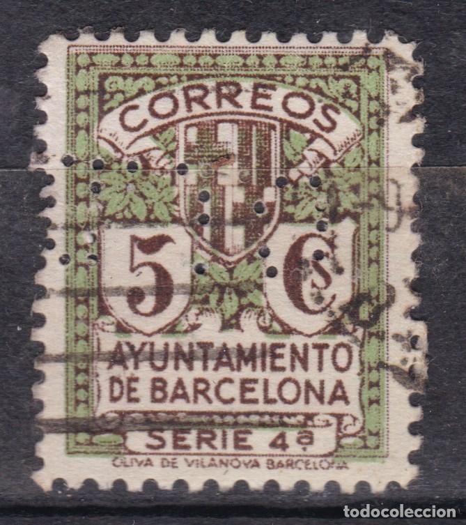 Sellos: AA3-Ayuntamiento BARCELONA Sello PERFORADO C.L.B. . Raro