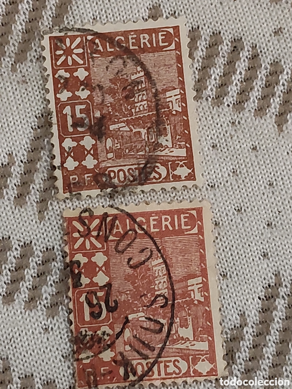 Sellos: 2 Sellos de Argelia francesa Mezquita 1926 usados