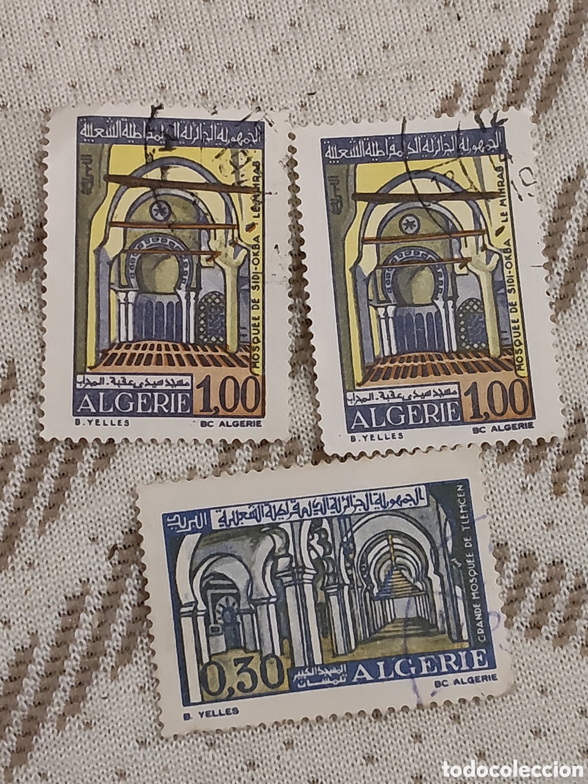 Sellos: 3 sellos antiguos de Argelia Mezquitas