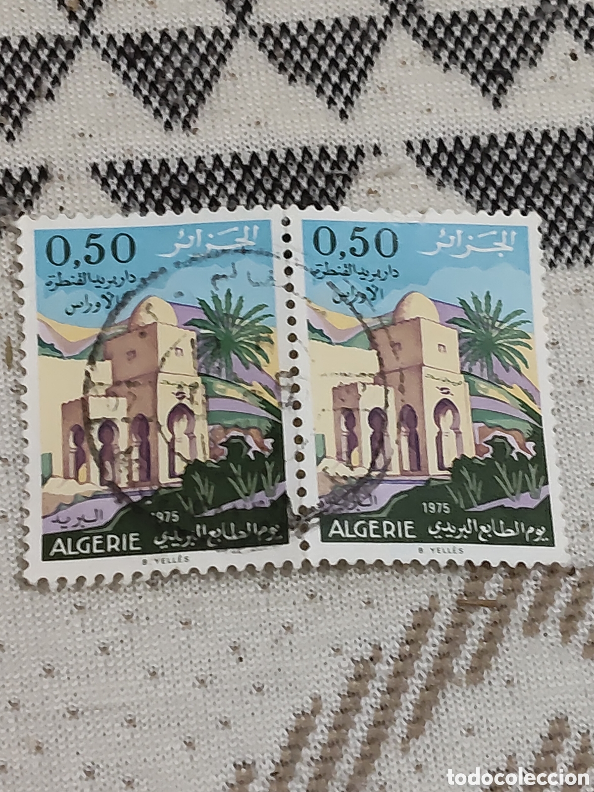 Sellos: Bloque de 2 sellos de Argelia antigua oficina de correos el Kantara 1975