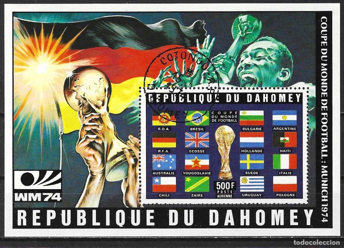 Sellos: Dahomey 1974 - Mi BL 23A - YT BF 22A - Copa del mundo de futb&oacute;l en Munich