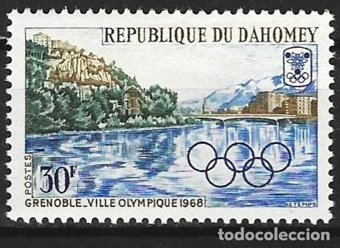 Sellos: Dahomey 1967 - Mi 325 - YT 261 - Juegos olympicos de Grenoble - MNH**