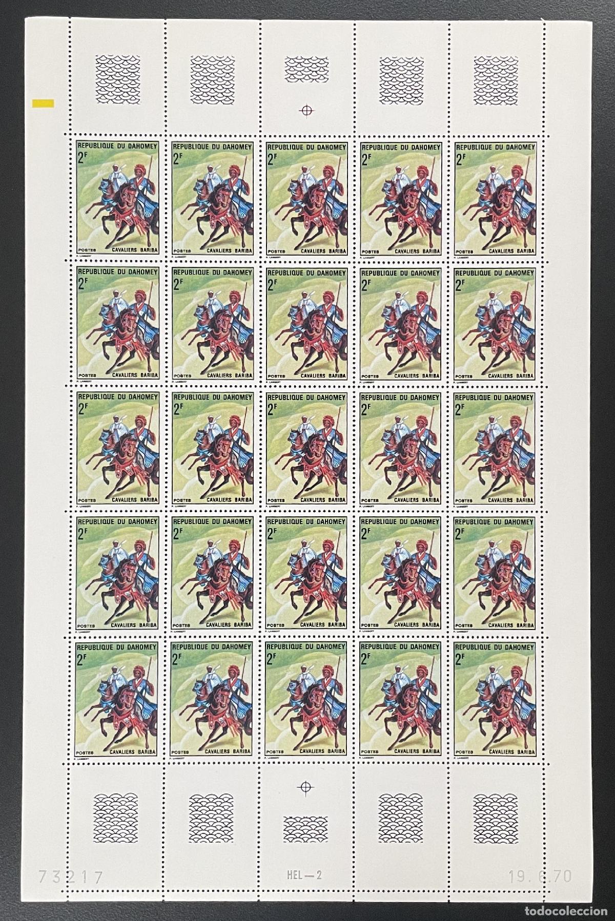 Sellos: Dahomey 1970 YT 298 tabl&oacute;n Jinetes Bariba caballos caballer&iacute;a ecuestre