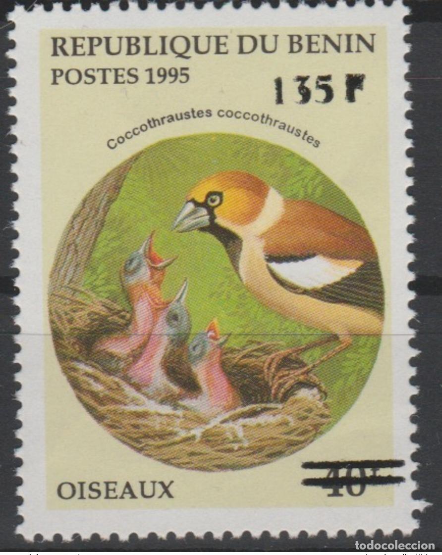 Sellos: Ben&iacute;n 2000 Mi. 1235 Coccothraustes P&aacute;jaros Fauna sobrecargada MNH