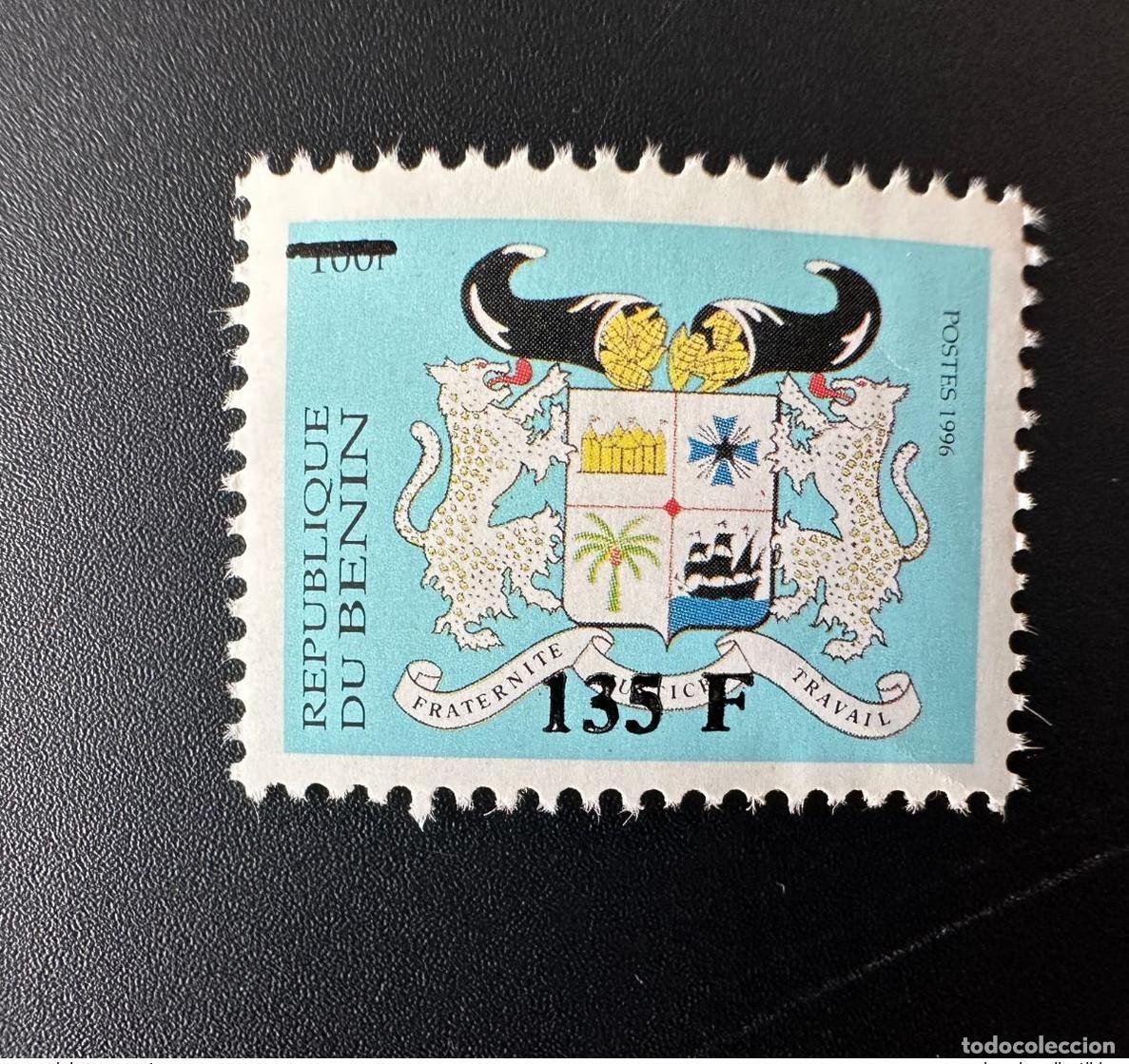 Sellos: Benin 1997/2000 Mi. 1113 Escudo de armas Fraternidad Justicia Trabajo sobrecargado MNH**