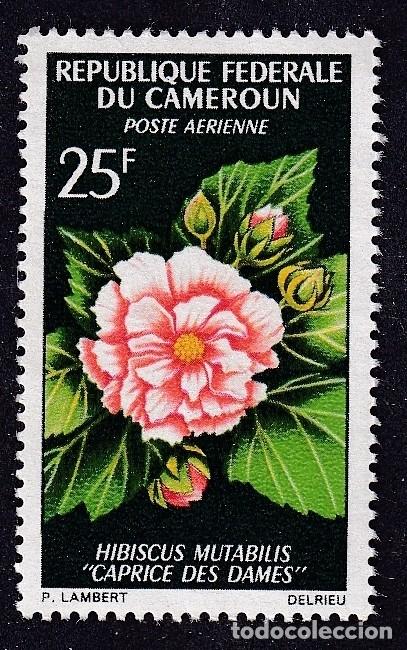 Sellos: CAMEROUN PA n&deg; 81 ** fleur caprice des dames