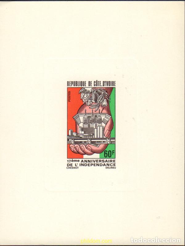 Sellos: 131186 MNH COSTA DE MARFIL 1977 17 ANIVERSARIO DE LA INDEPENDENCIA