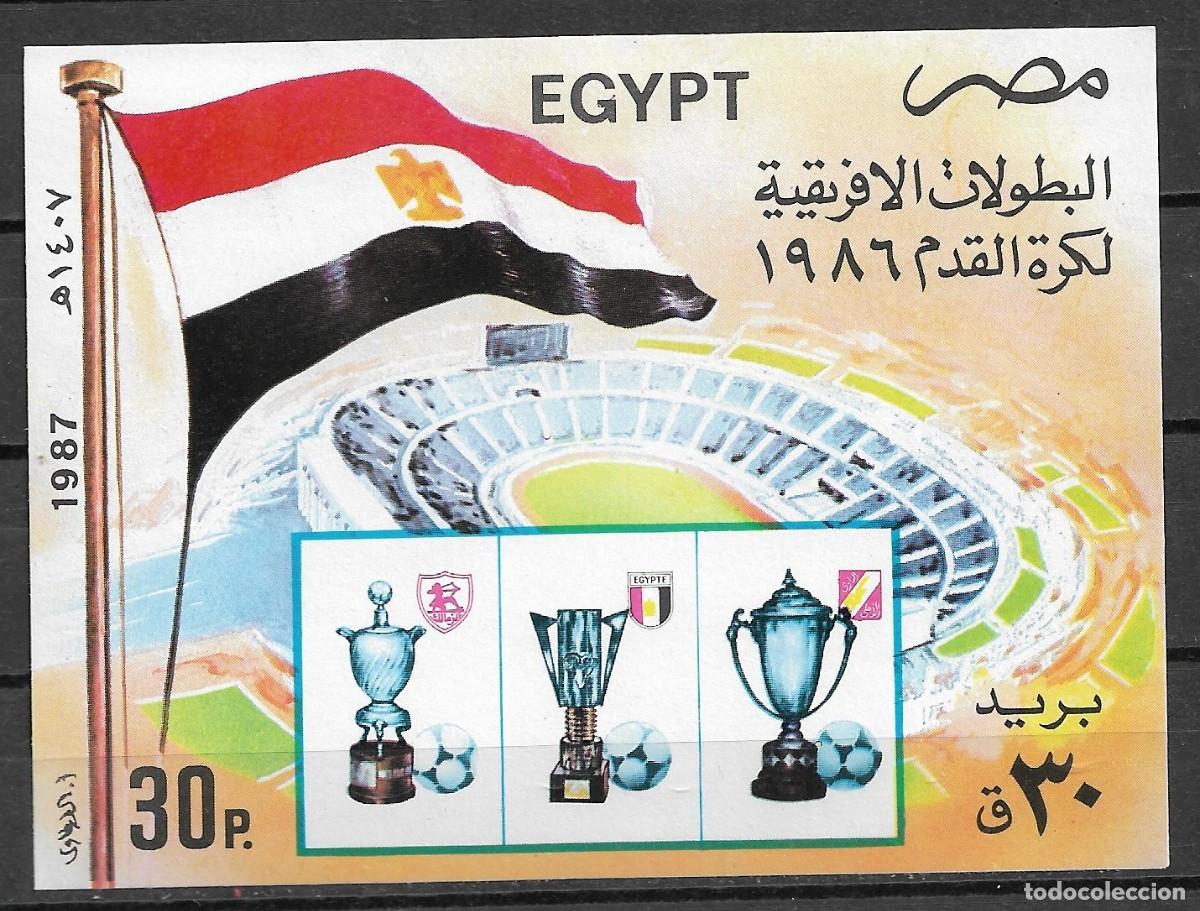 Sellos: EGIPTO 1987, HOJA BLOQUE Ivert 43 - CAMPEONATOS DE F&Uacute;TBOL. MNH.