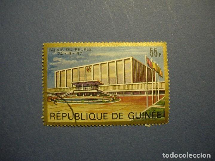 Briefmarken: REPUBLICA DE GUINEA - PALACIO DEL PUEBLO.