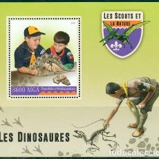 Timbres: MADAGASCAR 2016 SHEET MNH SCOUTS SCOUTISME ESCULTISMO PFADFINDER DINOSAURS DINOSAURIOS DINOSAURES. Lote 326621428