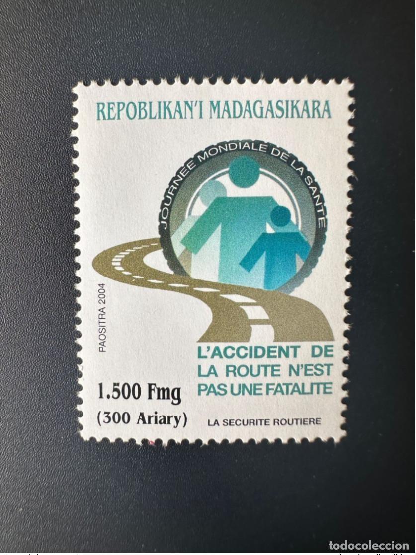 Sellos: Madagascar 2004 Mi. 2612 Seguridad vial Muerte por accidente de tr&aacute;fico MNH
