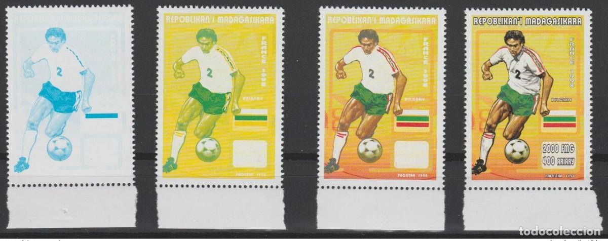Sellos: Madagascar 1998 &mdash; mediados de 1970 Prueba color del set f&uacute;tbol Francia FIFA