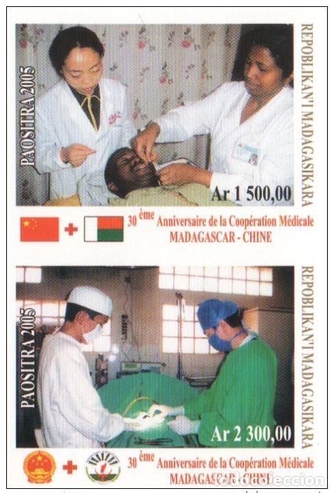 Selos: Madagascar 2005 Mi. 2628-2629 IMPERF ND Edici&oacute;n conjunta 30 a&ntilde;os de relaci&oacute;n con China Health