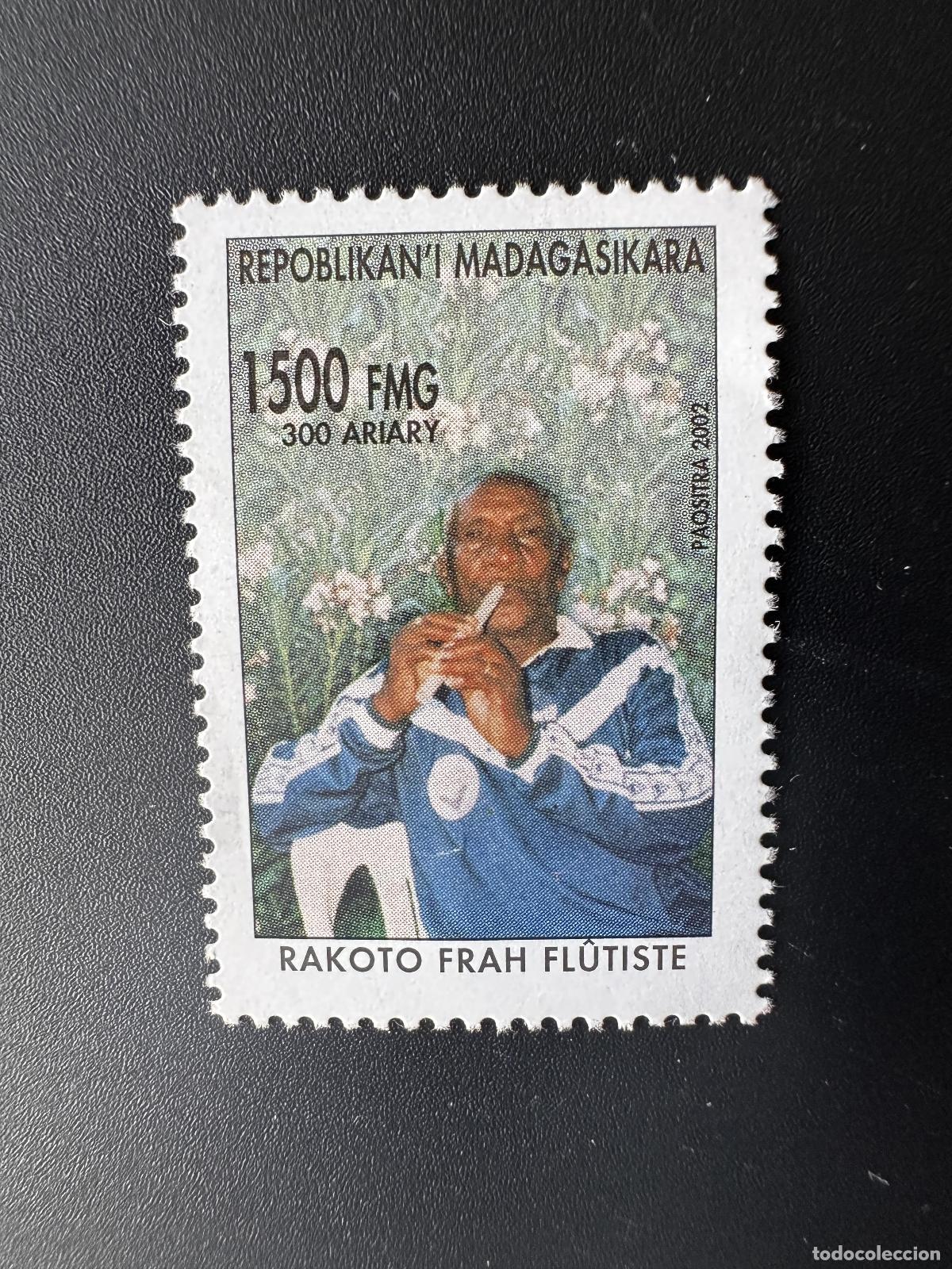 Briefmarken: Madagascar 2002 Mi. 2596 Rakoto Frah flautista flauta m&uacute;sica