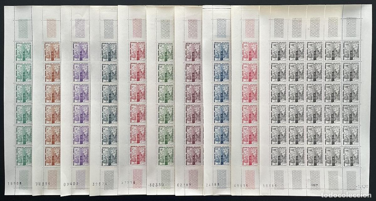 Sellos: Madagascar 1962 YT Tasa 41-50 serie completa monumento estela independencia