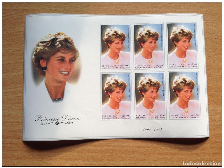 Sellos: L&aacute;mina de bloques IMPERF NONLED Madagascar 1999 Block Lady Diana Spencer**