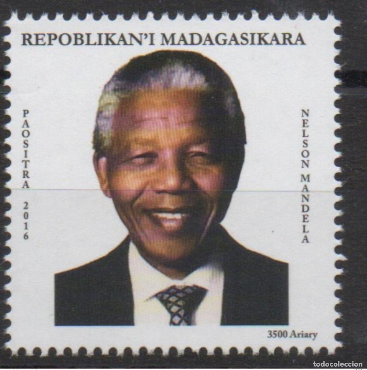 Sellos: Madagascar 2016/2017 Mi. 2688 Nelson Mandela Sud&aacute;frica Premio Nobel de la Paz