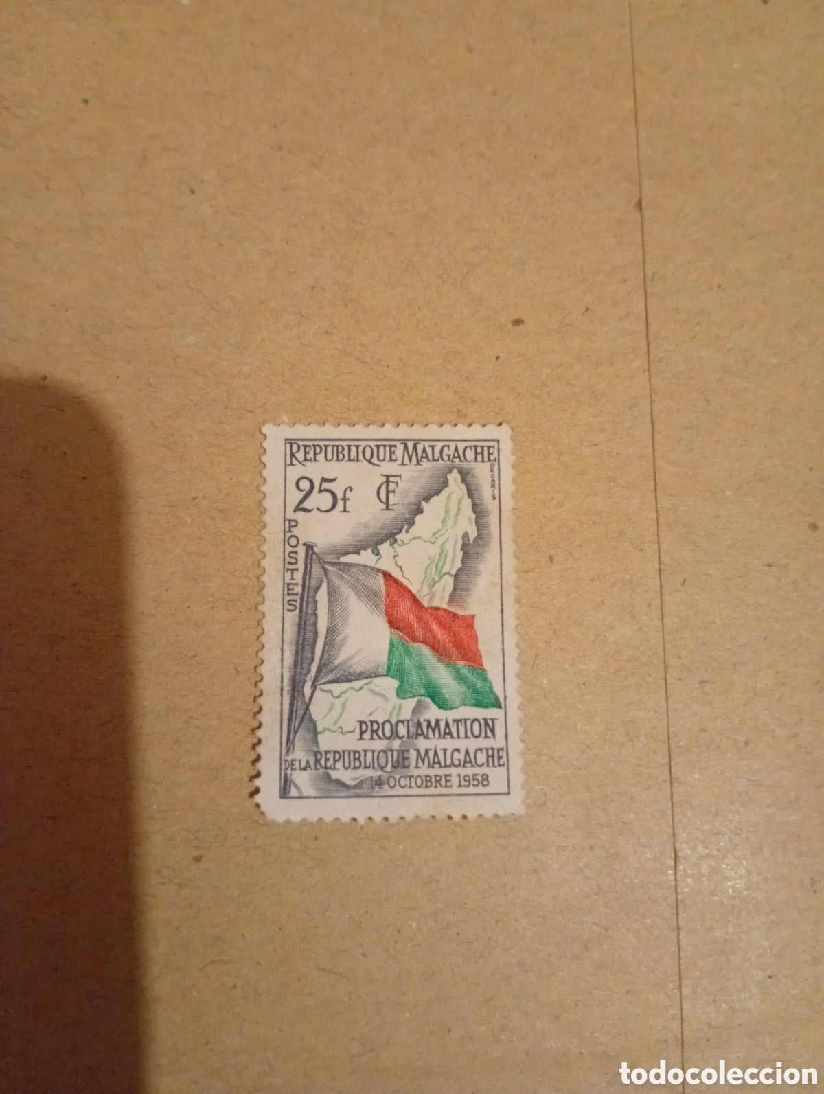 Sellos: Madagascar banderas 1958