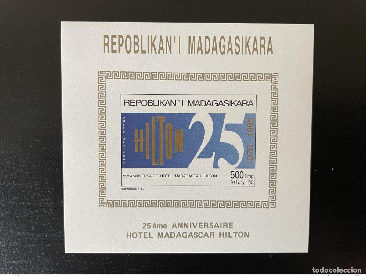 Sellos: Madagascar 1995 Mi. Bl. N264 25 aniversario del Hilton Hotel 1970-1995 S/S &iexcl;RARO!