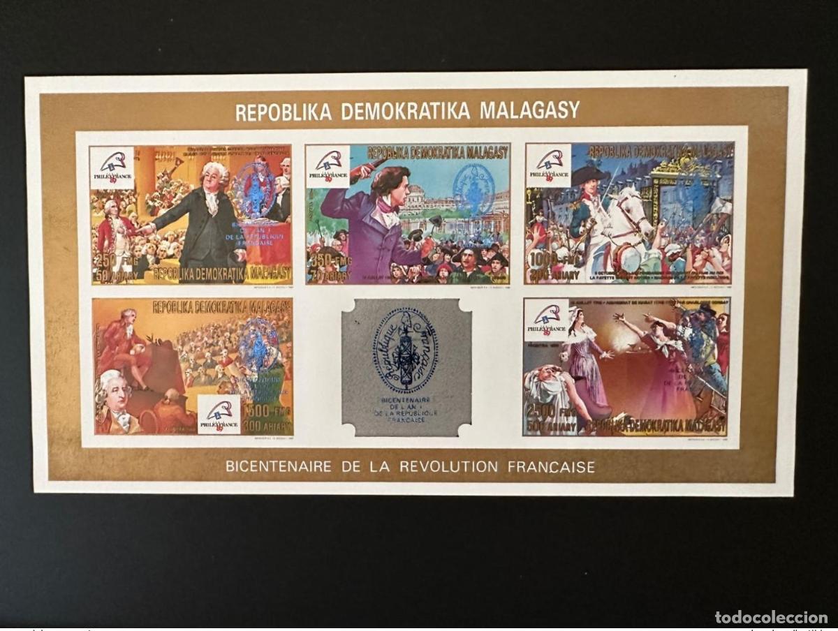 Sellos: Madagascar 1989/1993 Mi. 1552 - 1556 Kb. La revoluci&oacute;n de sobreimpresi&oacute;n azul Dakota del Norte