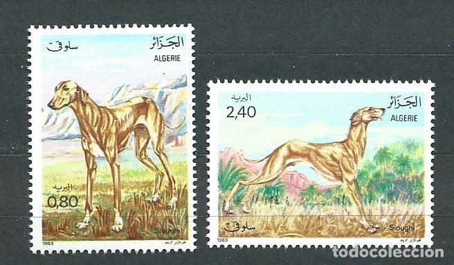 Timbres: Argelia - Correo Yvert 798/9 ** Mnh Fauna perros