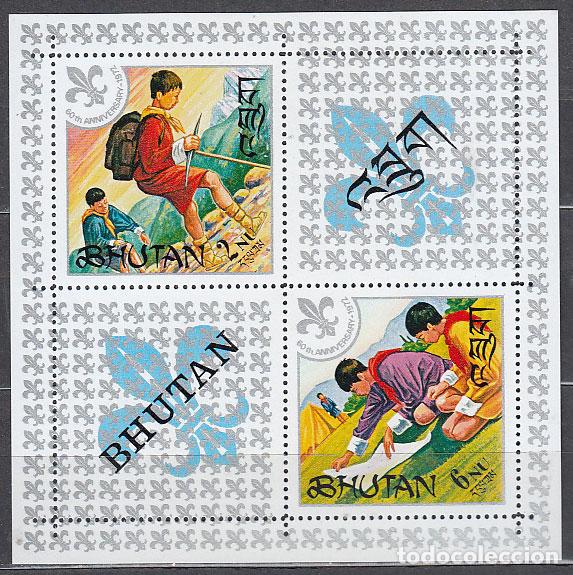 Stamps: Bhutan - Hojas Yvert 42 ** Mnh Scoutismo