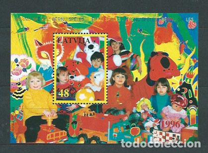 Briefmarken: Letonia - Hojas Yvert 7 ** Mnh