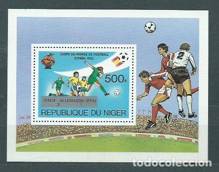 Briefmarken: Niger - Hojas Yvert 40 ** Mnh Deportes f&uacute;tbol