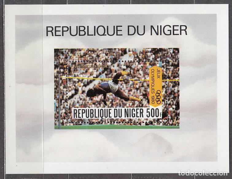 Briefmarken: Niger - Hojas Yvert 28 ** Mnh Deportes