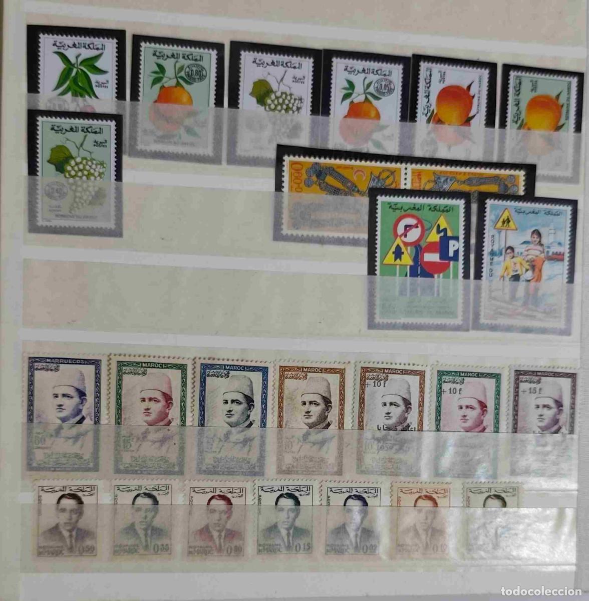 Sellos: LOTE DE 25 SELLOS NUEVOS DE MARRUECOS - 3 DE ELLOS CON SOBRECARGA 1960 - LOS DE LA FOTO