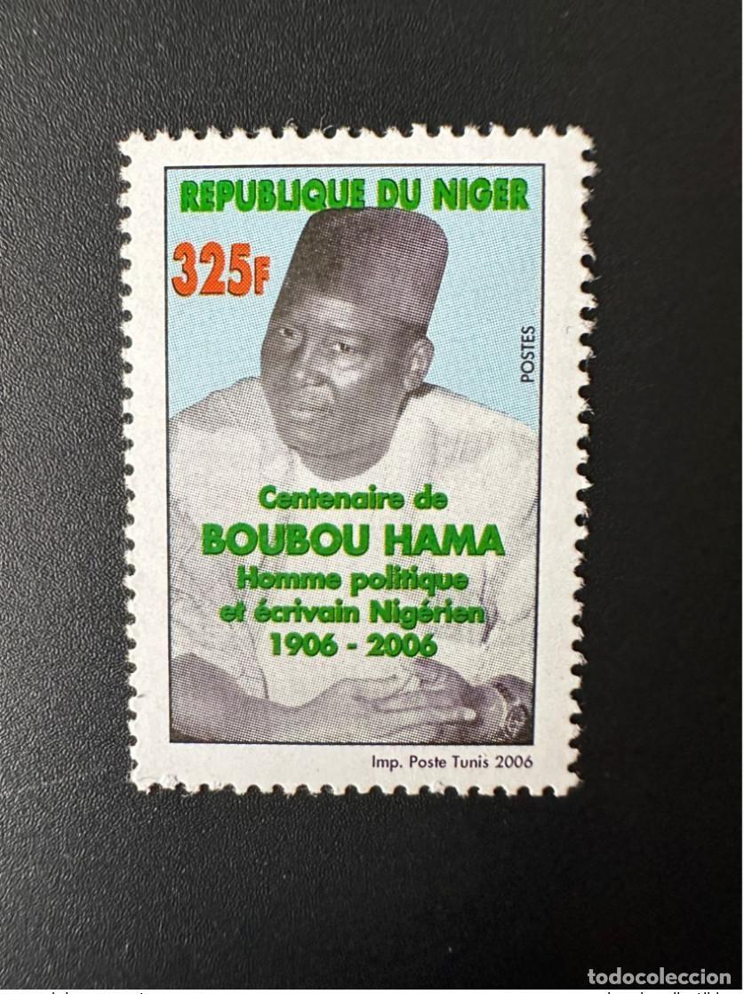 Sellos: N&iacute;ger 2006 Mi. 2001 100 a&ntilde;os BOUBOU HAMA Pol&iacute;tico y escritor 1906 - MNH**