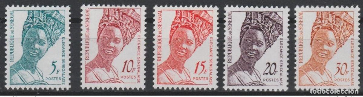 Sellos: Senegal 1982 Mi. 770 - 774 Elegancia senegalesa Serie actual RARE