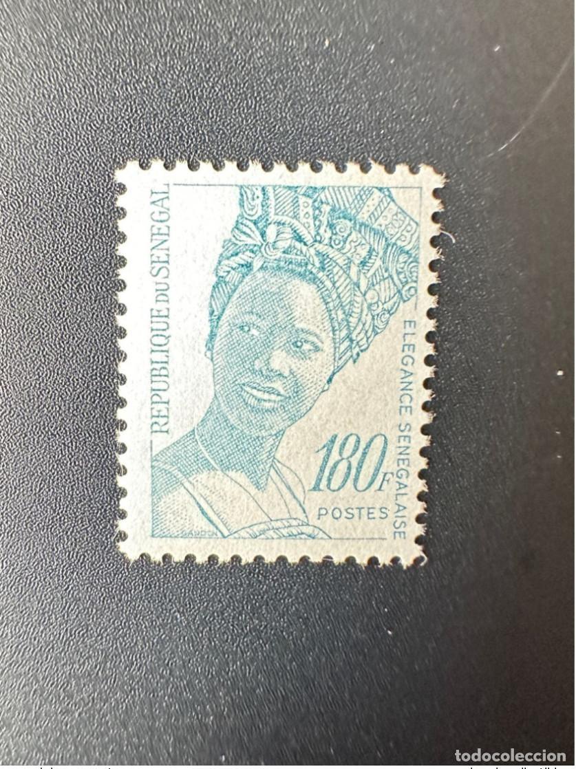 Sellos: Senegal 1991 Mi. 1124 180 F Elegance Senegalaise Senegalesische Serie actual