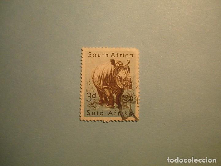 Timbres: SUDAFRICA - FAUNA - ANIMALES, RINOCERONTE.