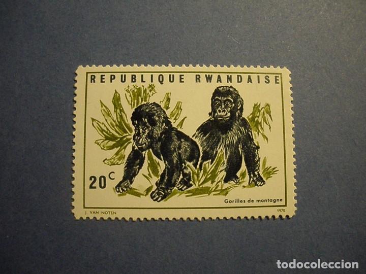 Briefmarken: RUANDA - ANIMALES SALVAJES - GORILAS DE MONTA&Ntilde;A.