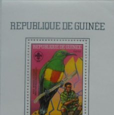 Selos: GUINEA 1988 SHEET MNH SCOUTS FAUNA AVES BIRDS OISEAUX UCCELLI PASSAROS PAJAROS. Lote 354886163