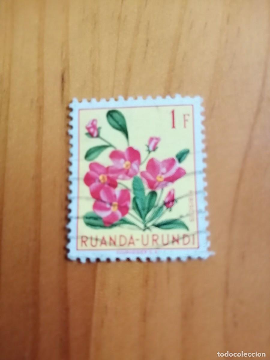 Selos: RUANDA-URUNDI - FLORA, FLOR, HIBISCUS