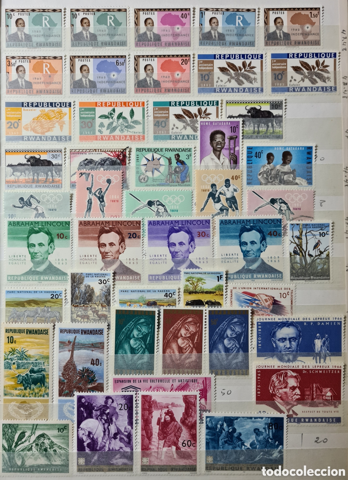 Sellos: Colecci&oacute;n de sellos de Ruanda, casi todo nuevo en 3 &aacute;lbunes