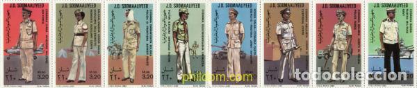 Sellos: 6700 MNH SOMALIA 1983 UNIFORMES MILITARES