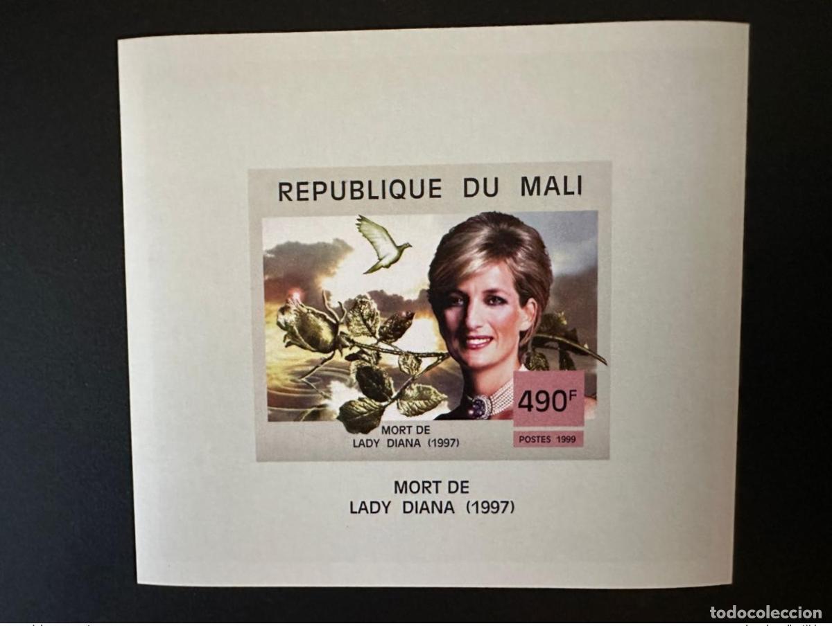 Sellos: Mal&iacute; 1999 Mi. Bl.2248 ND Luxury Block Lady Diana Spencer Dove