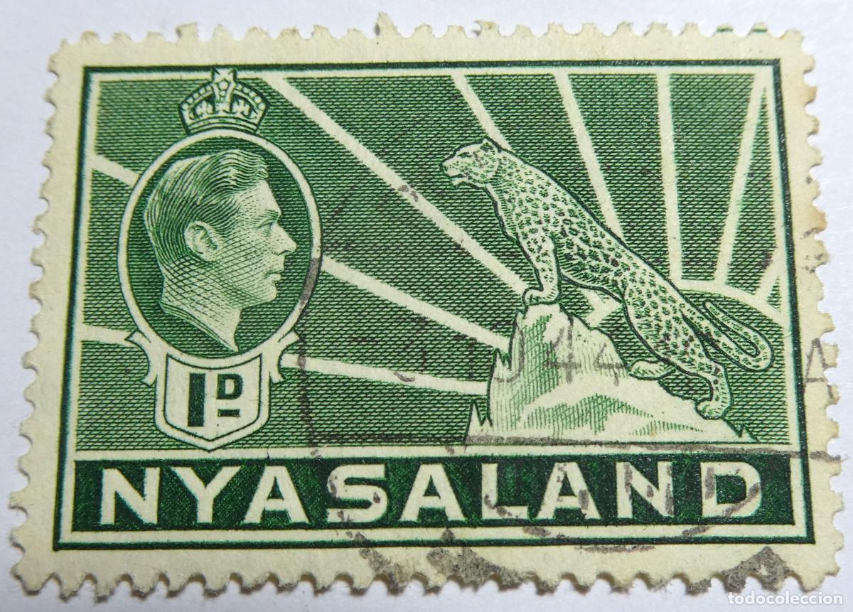Sellos: sello postal de Nyasaland 1 Penique REY JORGE VI leopardo sobre una roca (actual Malawi)